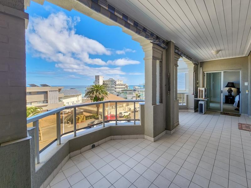 3 Bedroom Property for Sale in Bantry Bay Western Cape